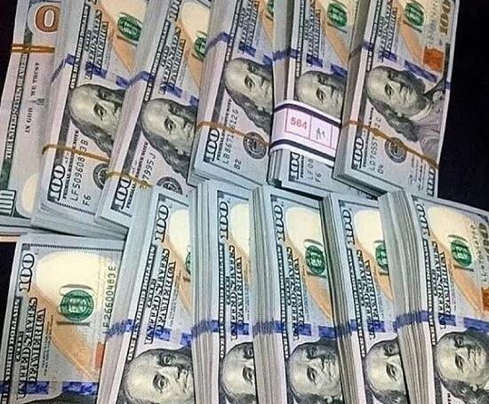 عکس دلار با کیفیت بالا
