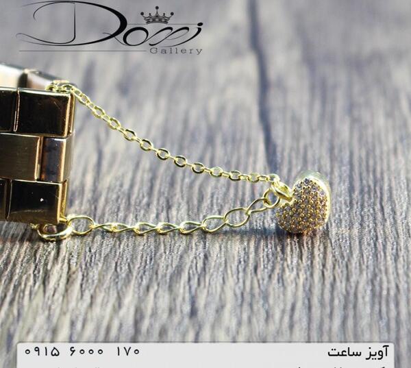 عکس از آویز ساعت