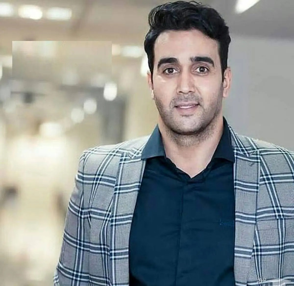 عکس پوریا سرخ