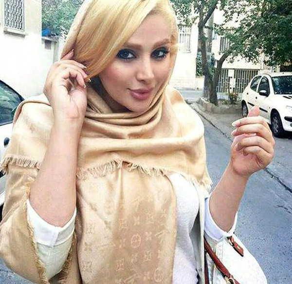 عکس دنیا جهانبخت در ایران