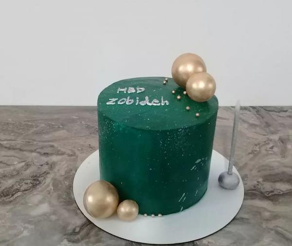 عکس کیک تولد دخترانه سبز و سفید