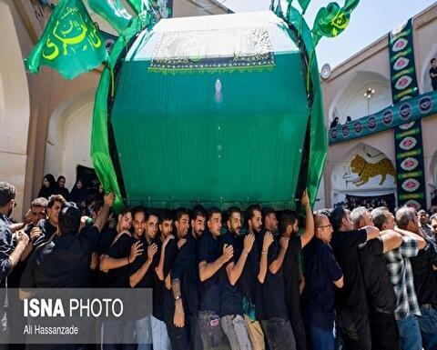 عکس جنازه حجربن عدی بعد از نبش قبر
