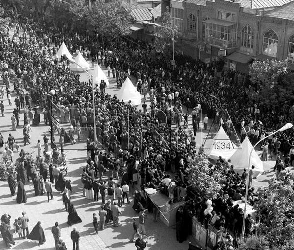 عکس روز عاشورا در بازار تهران