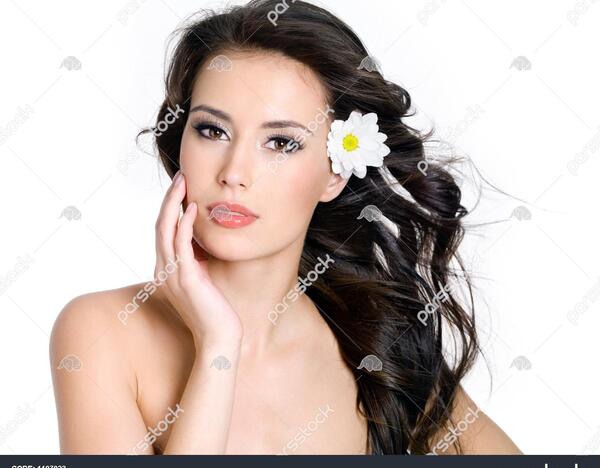 عکس دختر خوشگل برای تصویر زمینه