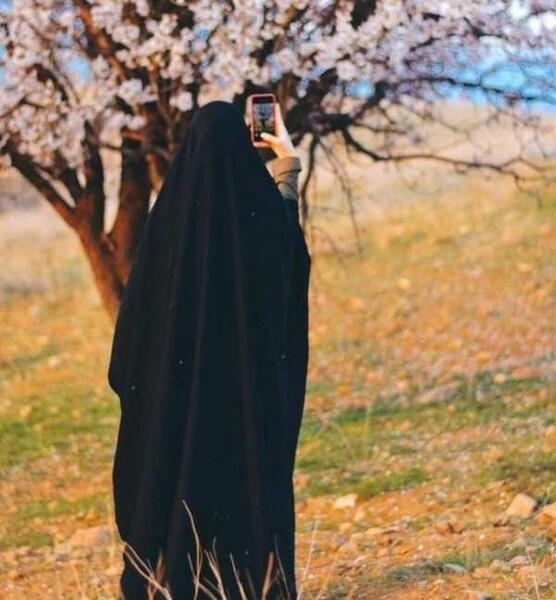 عکس چادری شاد