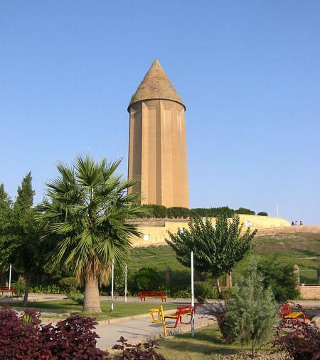 عکس برج گنبد قابوس گلستان