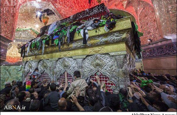 عکس حرم امام حسین به صورت کشتی