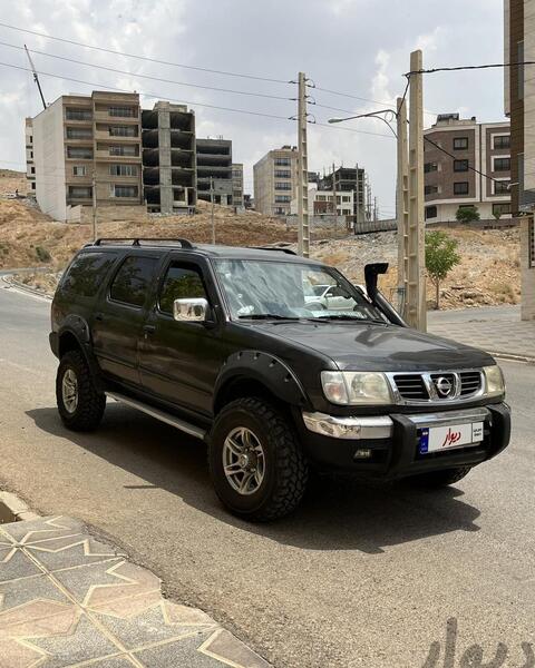عکس نیسان سرانزا