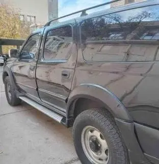 عکس نیسان سرانزا