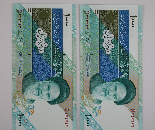 عکس دسته اسکناس