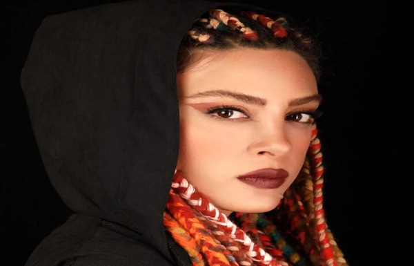 عکس پای حدیثه تهرانی