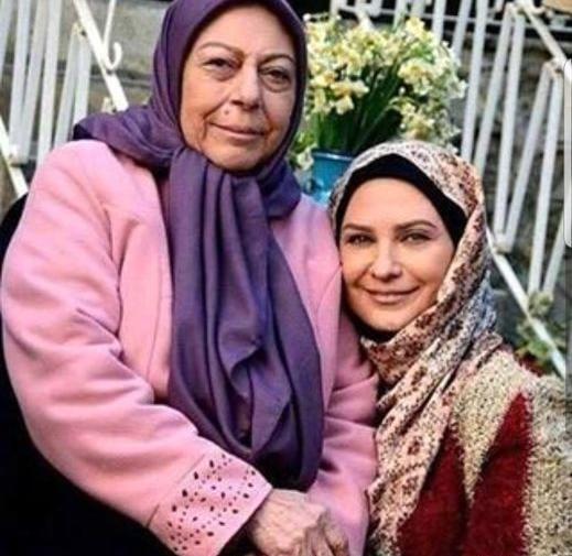 عکس مادر ثریا