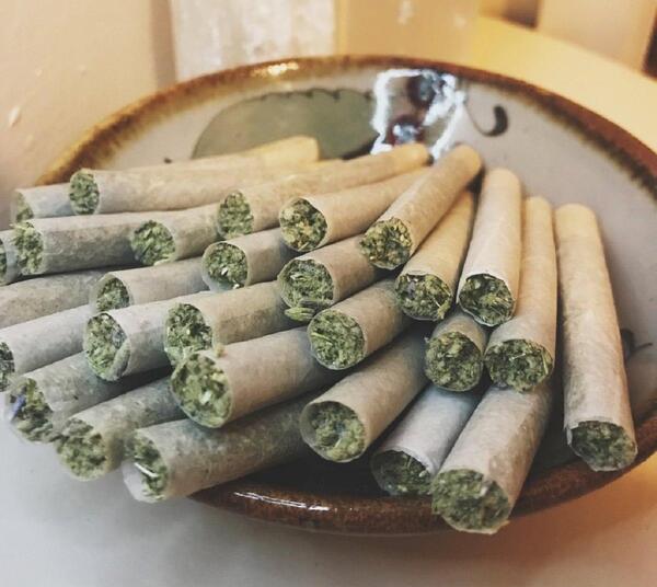 عکس سیگار سبز