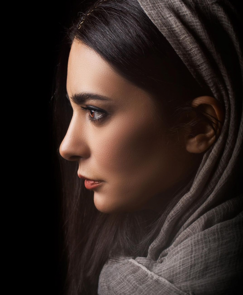 عکس لیندا کیانی و خانواده