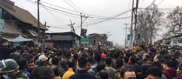 عکس سلیمانی در کشمیر