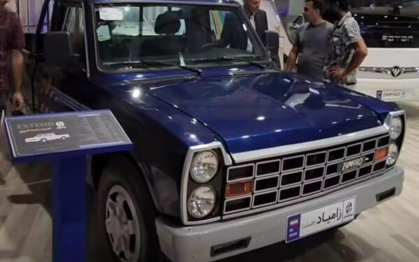 عکس نمایشگاه نیسان
