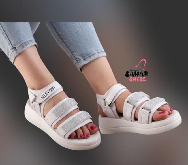 عکس صندل زنانه اسپرت