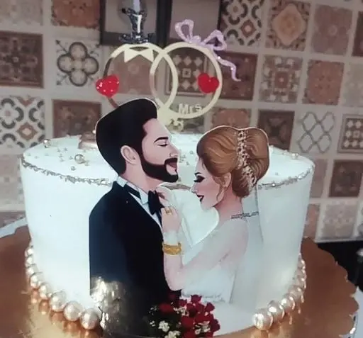 عکس عروس با کیک تولد