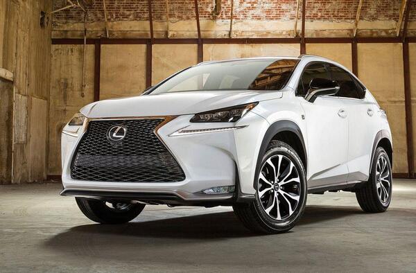 عکس ماشین لکسوس nx 200 توربو