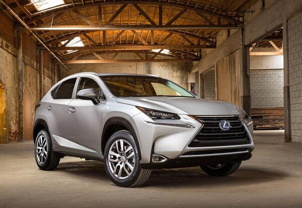 عکس ماشین لکسوس nx 200 توربو