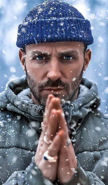 ژست عکس برفی مردانه