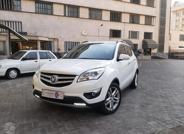 عکس ماشین چانگان cs35
