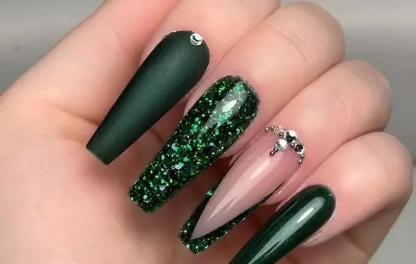 عکس لاک ژل سبز