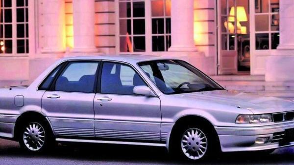 عکس ماشین mitsubishi lancer