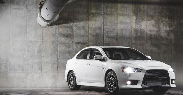 عکس ماشین mitsubishi lancer