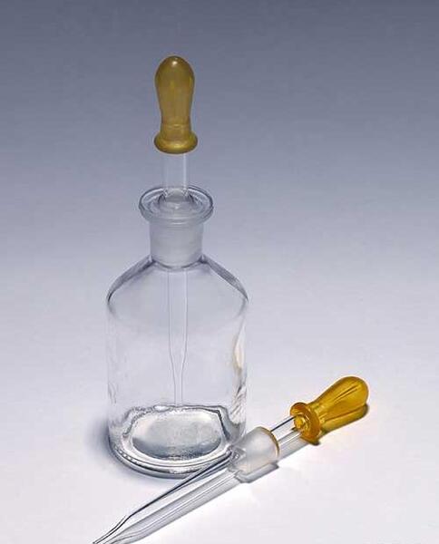 عکس قطره چکان