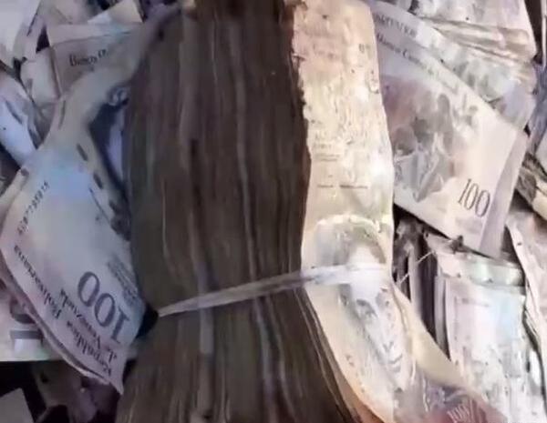 عکس پول ونزوئلا