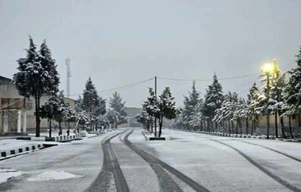 عکس برف سنگین
