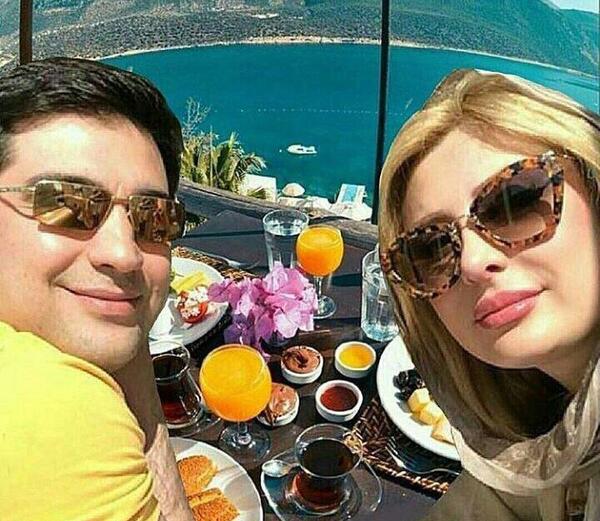 عکس نیوشا ضیغمی با شوهرش