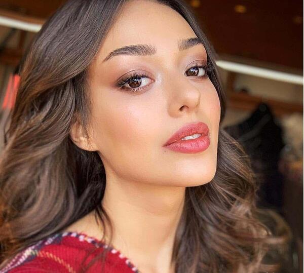عکس دیلان چیچک دنیز قبل از عمل