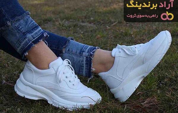 عکس کفش اسپرت سفید زنانه