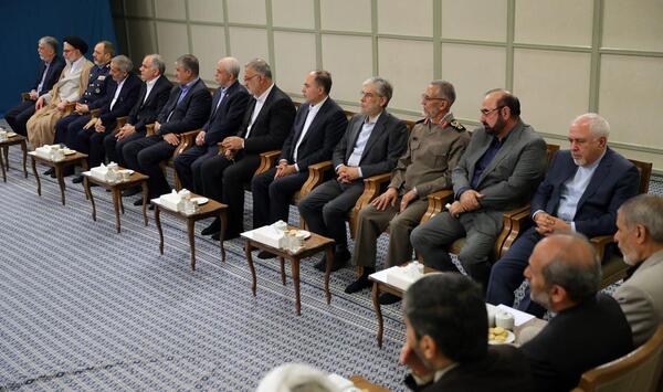 عکس خوابیدن ظریف