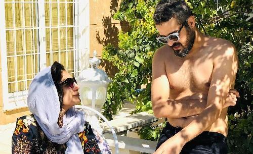 عکس کاپشن قاتل ساحل در پوست شیر