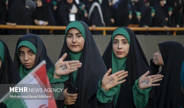 عکس دختر ضد انقلاب