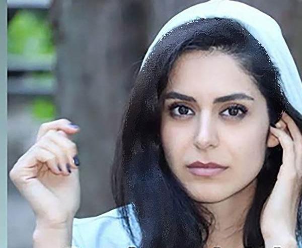 عکس عاطفه رضوی و دخترش