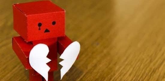 عکس مفهومی قلب شکسته