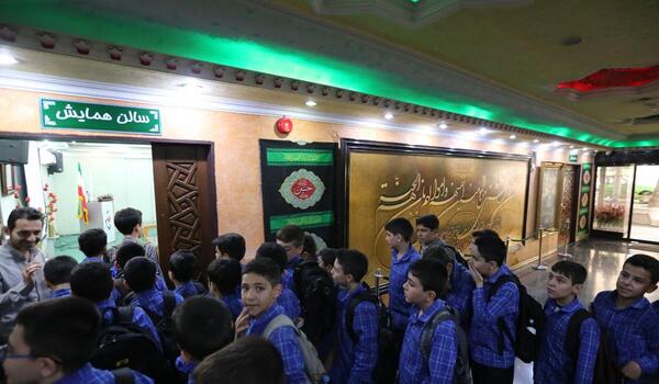 عکس حضرت ابوالفضل در موزه