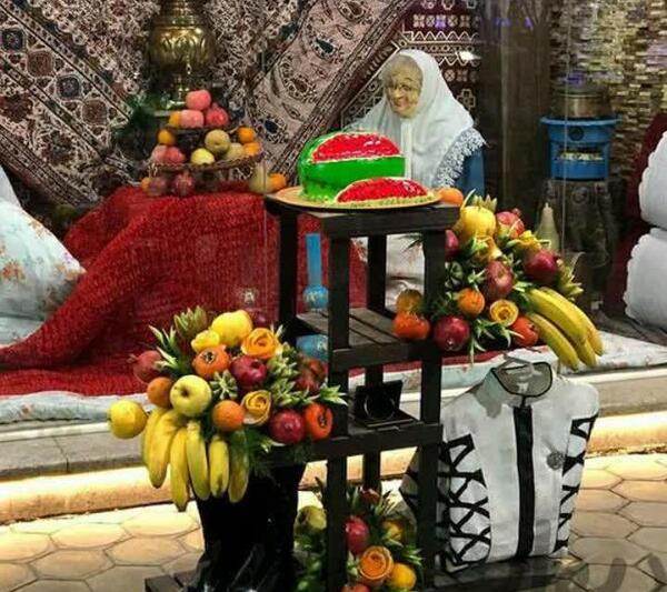 عکس ایده برای تزیین سفره یلدا
