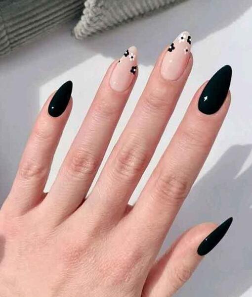 عکس لاک ژل بلک پینک