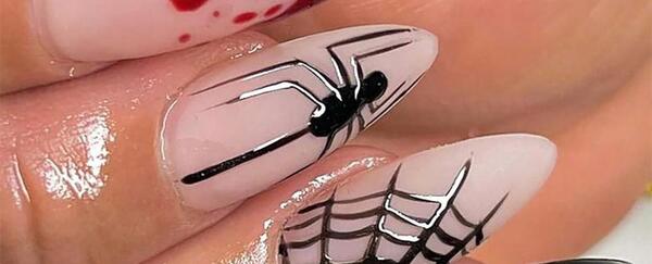 عکس لاک ژل بلک پینک