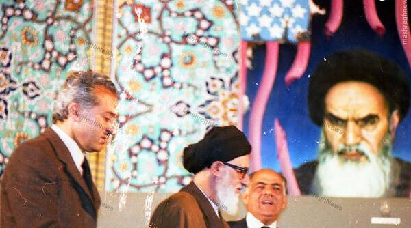 عکس آیت الله طالقانی در مجلس