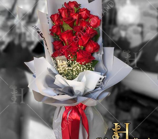 عکس گل رز قرمز دسته گل