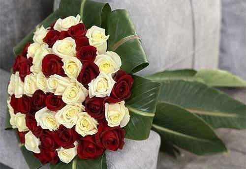 عکس گل رز قرمز دسته گل