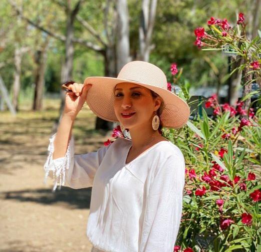 عکس ناهید لیان مجری شبکه سه