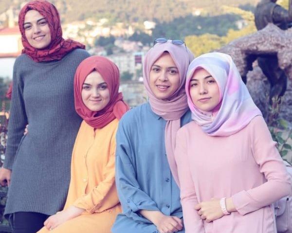عکس اعضای بلک پینک با حجاب