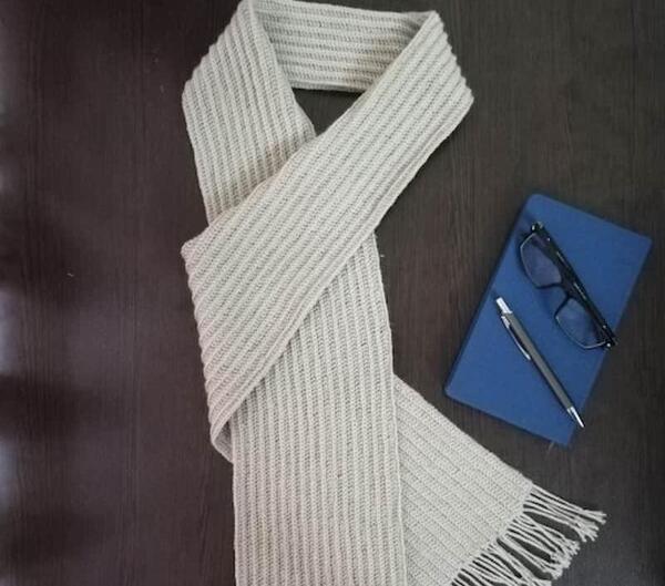 عکس شال گردن سفید